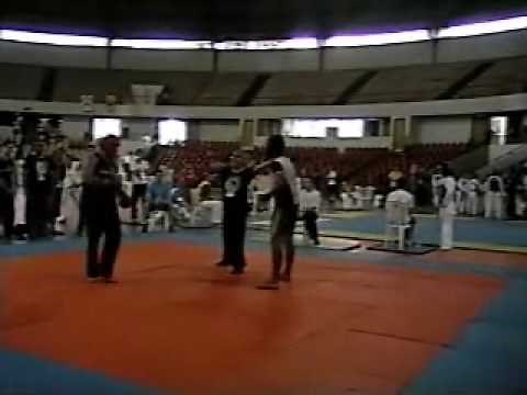 KENPO vs MUAY THAI.