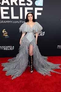 Charli XCX Arrives on the Grammys Red Carpet in a Stunning Ruffled Gray Gown