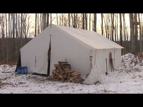 906 Outdoors - December U.P. Hunting Camp, Bear/Deer Encounter.