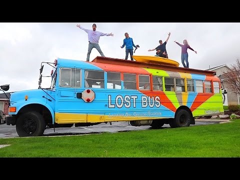 LIVING IN A BUS!!