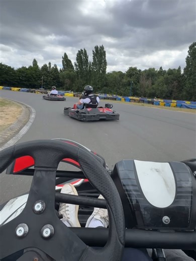 Onboard biplace POV 🚀 Contactez KARTLAND PARIS Mail : info@kartland.fr Site web : www.kartland.fr Téléphone : 01 64 41 96 61 #pourtoi #kartlife #karting #fyp #kart
