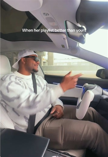 Muni Long gets 0 skips in my car? #munilong #thebaddest #rnb | the baddest muni long