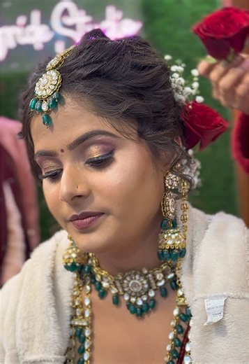 Flawless Hand Magic: The Perfect Bridal Makeover