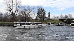 Our Canadian Horizon Fleet has been launched! A very exciting day - our first destination outside of Europe! (Edit: Don't worry about the fast movement of the water here - this small section runs a little quicker for a short time in the springtime - it will calm down very soon. :) ) If you want to be one of the first to enjoy your vacation on one of these brand-new cruisers this summer, you can even currently save up to 25% --> https://bit.ly/2I4VHkX | Le Boat