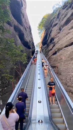 Informaxfacts | China की सबसे Advance Technology 🤯🔥 . . . . #facts #sciencefacts #china #chinafacts #mountains #explore #factsdaily #lifting #climbing #hindi | Instagram