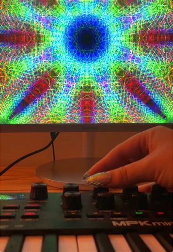 Experimental Sound Reactions Using MIDI Control