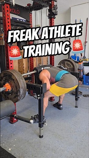 FREAK ATHLETE TRAINING 💯 (330lbs Good Morning, ATG Hatfield Squats, Flying Sprints)