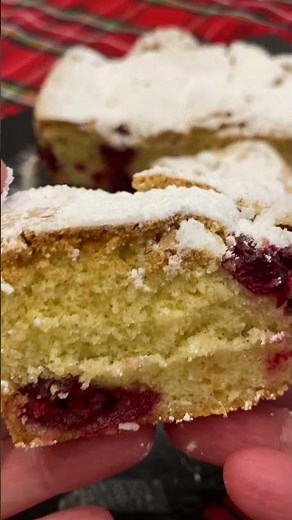 Versatile, delicious, light, and EASY gluten free cake recipe !