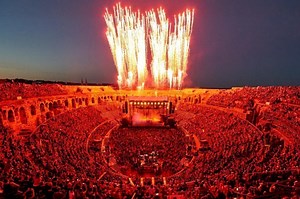 Un mythique groupe de rock mettra le feu aux Arènes de Nîmes en 2025, la prévente commence mardi