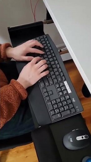 ASMR keyboard typing - Logitech Performance MK825 keyboard