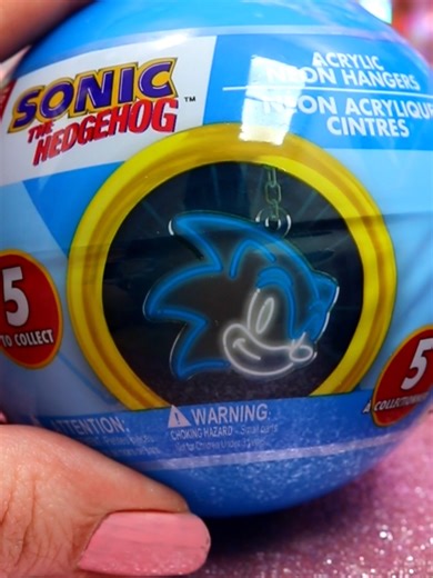 Sonic Mystery Neon Keychain Ball ❤️ @theworksstores #asmr #sonic #sonicthehedgehog #keychain #toys #kidstoys #toyunboxing #mysterytoy #juegos #mainananak #ソニック #fyp