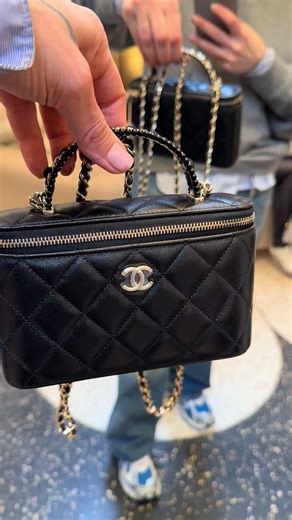 Chanel Bracelet Handle Vanity 2025: Order Yours Today!
