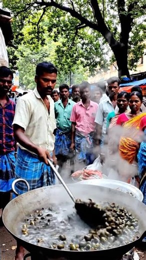 Boiled snails until cooked and served #food
