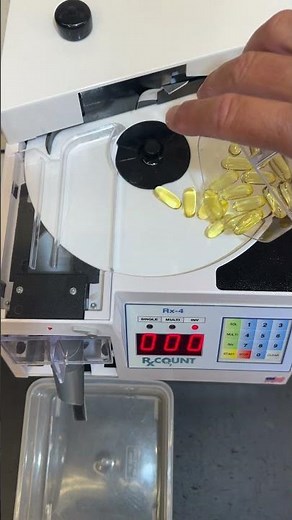 Rx-4 Automatic Tablet & Capsule Counter: Counting Large Yellow Softgels
