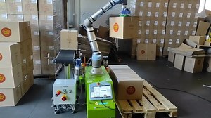 Palletizing application with UR10 collaborative robot.mp4