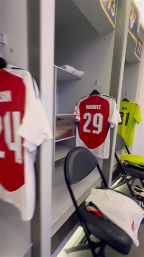 In the red corner 🥊 | Arsenal