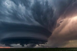 In this stunning timelapse, a photographer captured a long-lived supercell in Kansas that brought large hail and an insane lightning display. | FOX8