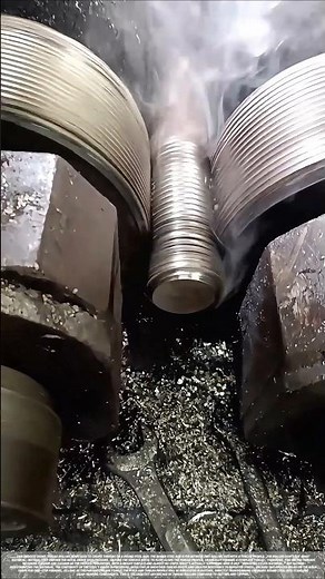 Threading round steel rods – good tools and machinery improve work efficiency.