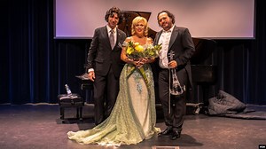 Artistët Inva Mula, Genc Tukiçi e Olen Çezari para artdashësve në Toronto