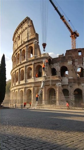 Ancient Rome Rebuilt in 40 Seconds 🏛️ | Colosseum Restoration Timelapse