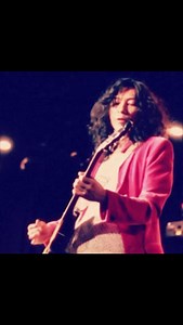 🎸🔥 legendzeppelin.com #ledzepplin #jimmypage #guitarsolo #gibsonlespaul #zoso | Legend Zeppelin