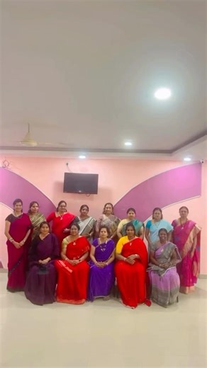 Left right trending song #kittyfriends #kittypartygames #funny