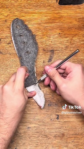 Custom Rawlings Leather Glove with Orange Peel Laces | The Glove Lab