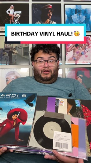 BIRTHDAY VINYL HAUL! 🤩 here’s all the new records i got today on my birthday! 🥳 #vinyl #vinylhaul #vinyltok #vinylunboxing #vinylrecords