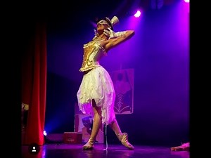 Burlesque Show ''My Toxic'' pres. by ELENA LA GATTA. Burlesque Artist from Freiburg Germany.