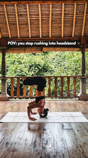 Katt Lee on Instagram: "I used to kick into headstand and rely on momentum. Slowing down and entering headstand through crow pose helped me build REAL strength, balance, and control in my inversion practice. There are many ways to enter headstand — this is just one that supported my body and awareness. Who else is working on headstand and inversion strength 👀? Save this for your next yoga practice 🤍 . . . . #headstandpractice #inversionjourney #crowpose #yogastrength #yogateacher"