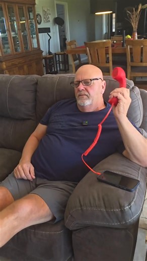 Retro phone handset. #retro #genx #phone #babyboomers #oldschool | Hotopmall com | Facebook