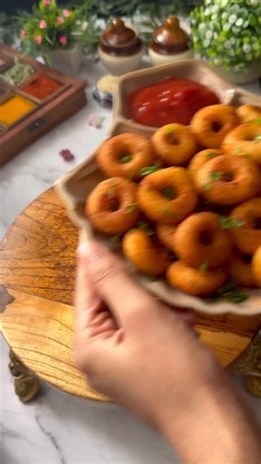 Crispy Peri Peri PopRings | Kid’s Lunchbox Ideas . Ingredients Sooji - 1 cup Water - 2 cup Salt - 1 tsp Oil - 1 tbsp Peri Peri Masala #yummy #yum #lunchbox #healthy #food #foodblogger #food #foodie #healthyfood #foodpics #yumm #yummy #delicious #cooking #trending #viralreels #viral #foodlover #instafood #foodism #yummyfood #yummyyummy #réel #lunchbox #breakfast #reelsinstagram #appe #yummylicious | Foodie gujarati