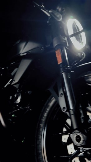 26K views · 526 reactions | The Scrambler Icon Dark's design is a study in minimalism. Its matte black finish and all-black components create a sleek, stripped-down look that's both modern and timeless. From the tank to the covers, every detail is crafted to make a bold statement. Do you like the all-black design or do you prefer color? https://ducat.it/ScramblerDucati #ScramblerDucati #IconDark | Scrambler Ducati | Facebook