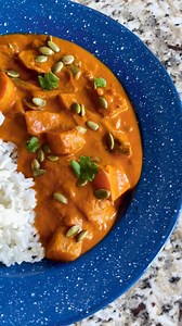 This Pipian Rojo is perfect for the winter months. The sauce is a hearty, stick to your ribs kind of sauce, made with roasted pumpkin seeds, roasted tomato, and dried pasilla, arbol, and ancho chiles! Recipe in comments #comidacasera #pipianrojo | Dora's Table Vegan Mexican Recipes