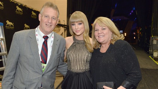 Here's what Taylor Swift's parents really did for a living