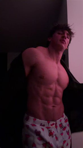 hunter (@hunter.fitt)’s video of HUNTER