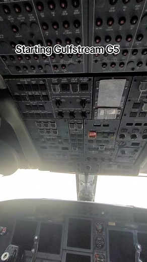 starting gulfstream g5 from dark cockpit #Gulfstream #privatejet #aviation #airplane #pilotlife #flying #cockpit #pilot #travel