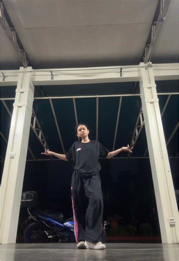 Reviving Old Dance Trends with Aira Casim