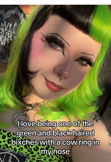 💚🖤💚 #punk #goth #alt #dyedhair #greenhair | Green And Black Hair