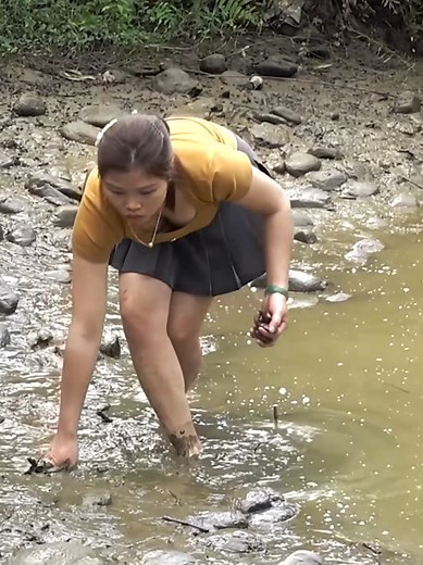 Catch Fish & Mussels in Mud | Greatest Fishing Guide