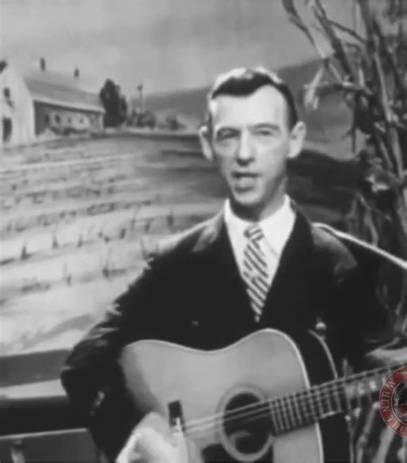 Hank Snow: Nostalgic Performance of 'I Don’t Hurt Anymore'