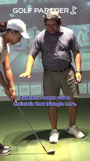 How To Not Flip When Chipping? | Golf Tips Vol.41 by Angel Martinez #golf #golflesson