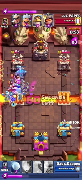 Sneaky Golem Strategies in Clash Royale Gameplay
