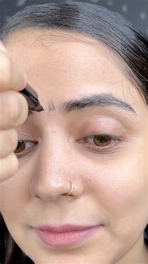 क्या बवाल Eyebrow pen है भाई✅ first time i use eyebrow PEN @theesoni #eyebrow #useful #pen #eyebrow