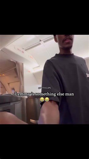 TTTVClips 🎄☃️ (@anxious2210)’s video of lemmy and scotty