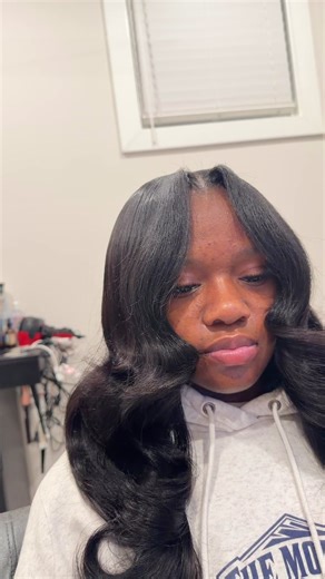 traditional QW w/ Curls 😍 BOOK VIA LINK IN BIO! #quickweave #atlquickweaves #atlwigs #fyp #hairtutorials