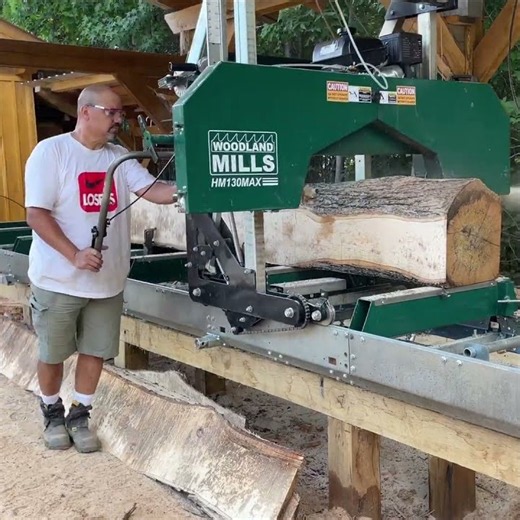 Oak Monster on the Sawmill testing the HD-7 Pro