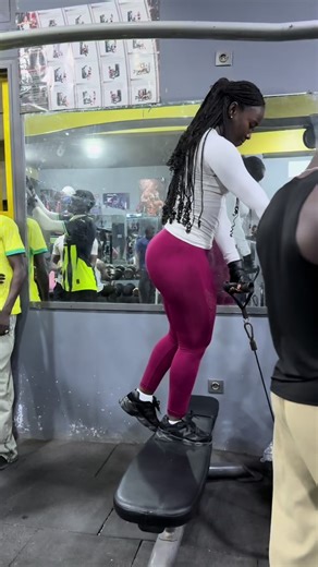 Les filles je vous prépare une séries de vidéos pour vous donner des tips prise de masse 🥰❤️#tiktokgalsen #gymmotivations #prisedemasse#glutepump