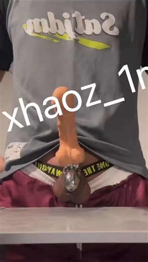 RT @xhaoz_1m: 🥵幻肢锁内排精曾经的校队大屌爷们现在只能撸动着假屌，意淫着极度反差的画面：一边是曾经操逼无数和肆意射精的大屌，另一边是现在因为长期憋精，雄卵极度肿胀，逐渐萎缩晨勃无力的废屌极度反差的快感终于让这根曾经的大屌在锁内排出憋了一个半月的废精🥵47…