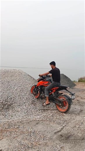 ktm duke 200 pathor men fas gaye 😭🤣#ktmlavar #duke #viralshorts #shorts